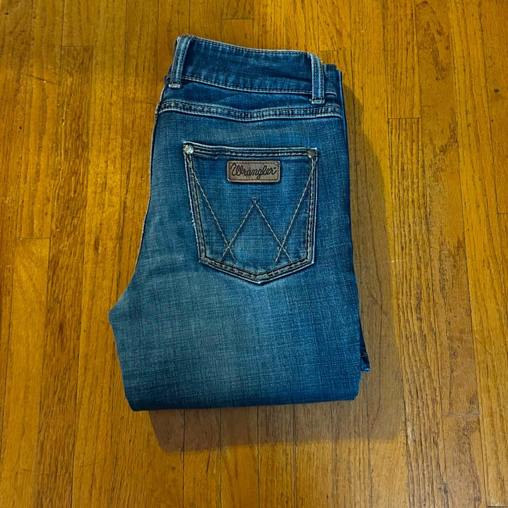 Women’s bootcut wrangler jeans